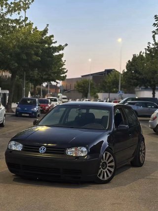 Volkswagen Golf 2003