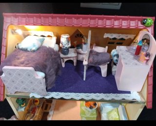 Casita Sylvanian Families con figuras