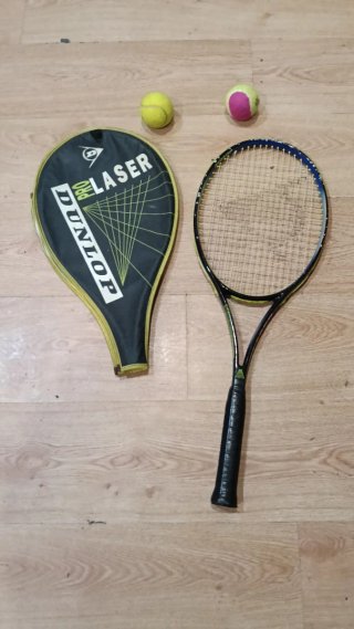 Raqueta Dunlop Pro Laser + 2 pelotas