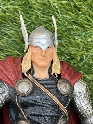 Marvel Legends Diamond Select 2010 Thor Mighty