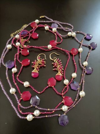 Parure collana e orecchini pietre