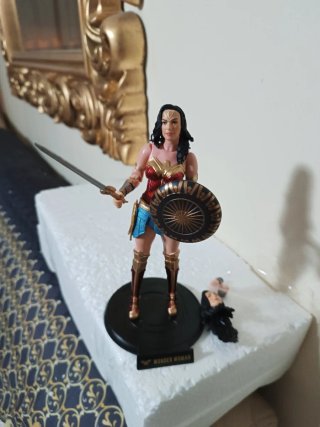 Figura Acción Wonder Woman PVC 19cm de alto.