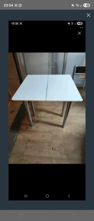 Mesa plegable blanca