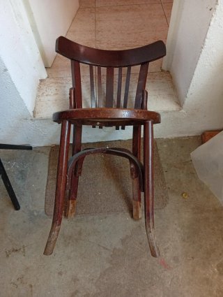 Sillas antiguas de madera