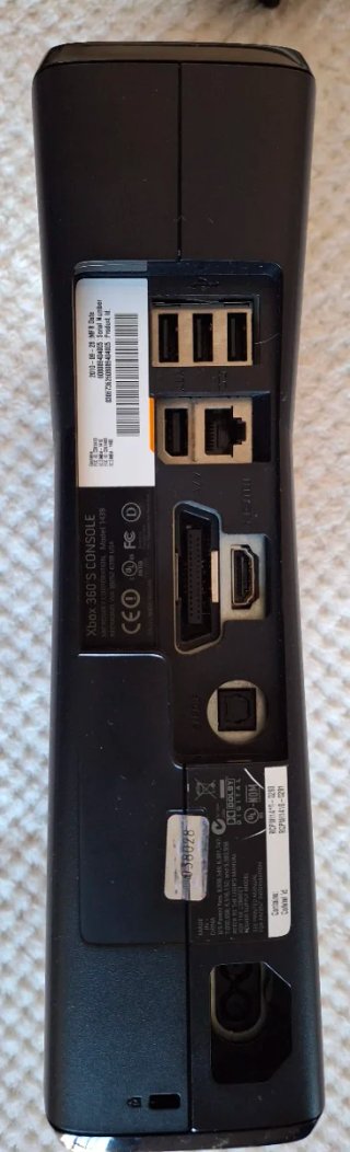 Consola Xbox 360 Slim + Mando Negro