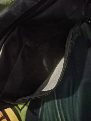 Riñonera hombre negra y gris