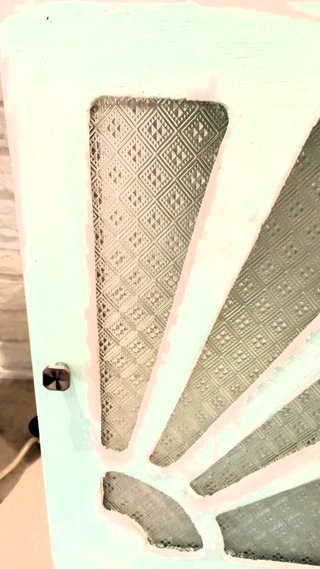 Armario antiguo madera cristal labrado baño