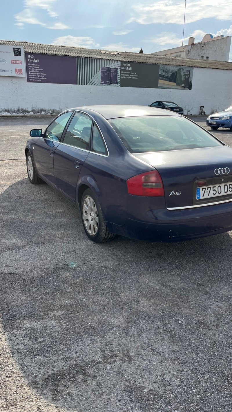 Audi A6 2000 - foto 1