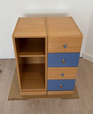 Cajonera de escritorio madera y azul