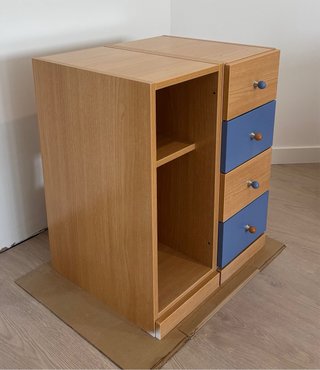 Cajonera de escritorio madera y azul