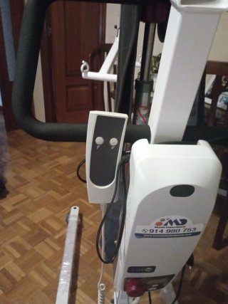 Se vende grúa para transportar personas
