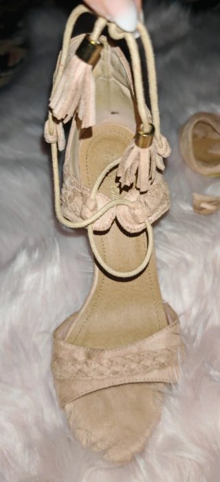 Sandalias ante beige tacon talla 40