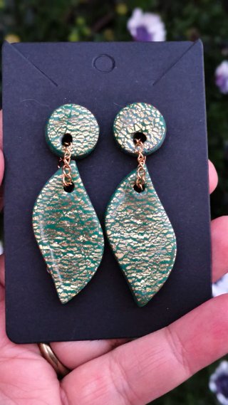 Pendientes arcilla polimérica verde y plata