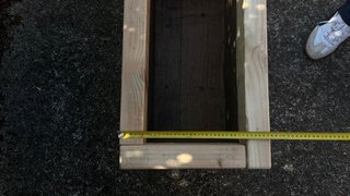 Jardinera de madera rústica
