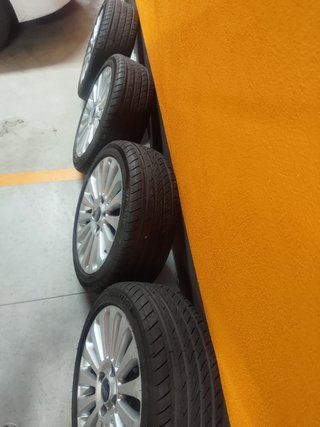 Llantas Ford Fiesta 16 + Neumáticos