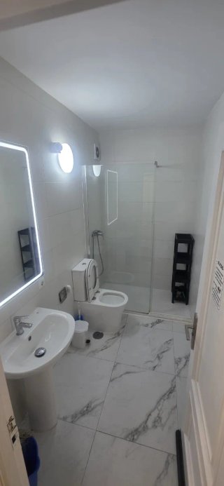 Alquila una Habitación Compartido