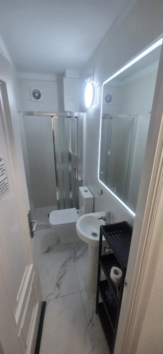 Alquila una Habitación Compartido