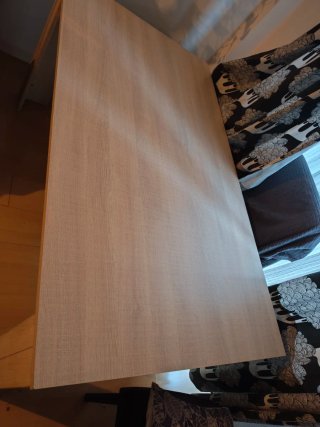 Mesa comedor madera veteada