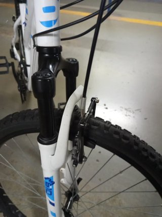 Bicicleta B-Pro Blanca y Azul