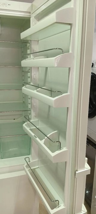 NEVERA COMBI LIEBHERR NO FROST ENERGÍA A+