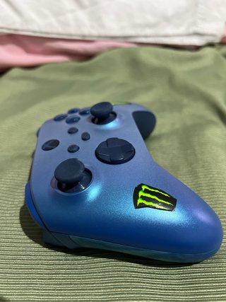 Mando Xbox Series X Aqua Shift