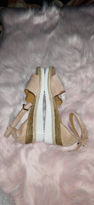 Sandalias ante beige talla 40