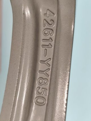 Toyota 2373418 42611yy850 llanta corolla hatchback