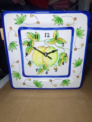 Orologio da parete decorato con frutta