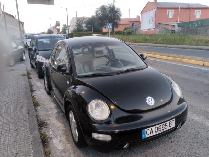 Volkswagen Beetle 2000 - foto 1