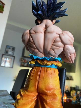 Dragon Ball Super Goku Ultra Istinto Figure 34cm