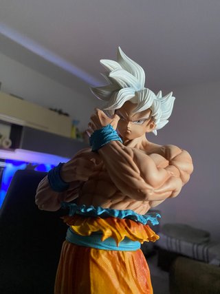 Dragon Ball Super Goku Ultra Istinto Figure 34cm