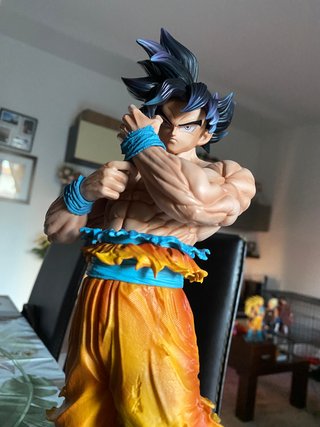 Dragon Ball Super Goku Ultra Istinto Figure 34cm