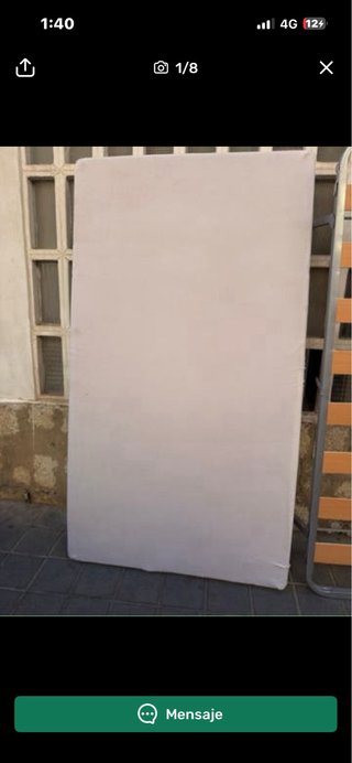 Cama individual metálica con somier de madera