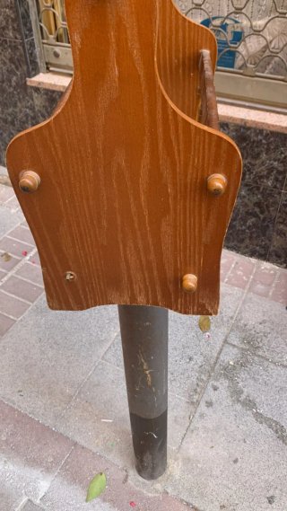 Revistero de madera