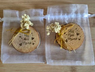 Imanes de madera grabados personalizados
