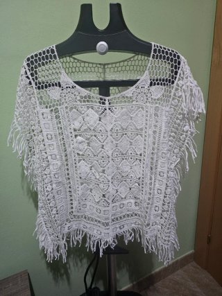 Túnica de malla blanca