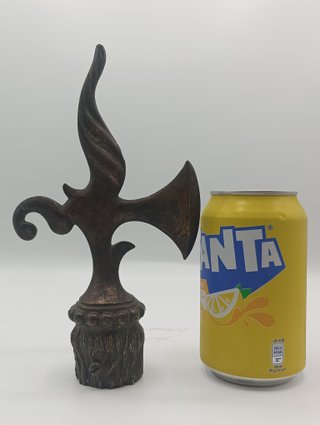 Remates bronce cortinas, S. XIX, 1 KG.
