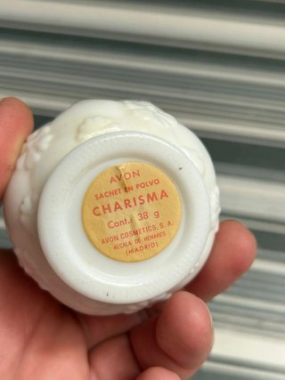 Frasco vintage de polvo Avon "Charisma" 38 g