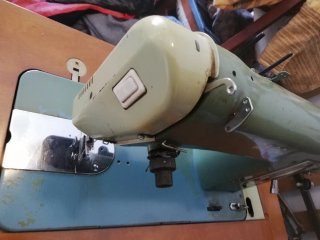 Máquina de coser Alfa vintage