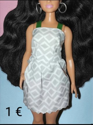 Ropa para Barbie Curvy leer anuncio
