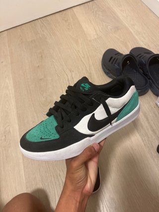 Zapatillas Nike SB Negras y Verdes