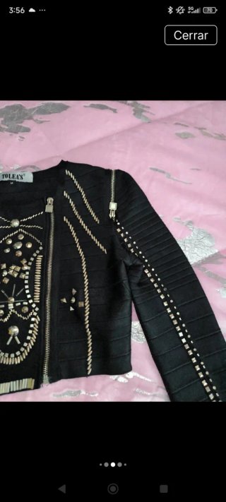 Chaqueta corta TOLEAS adornada