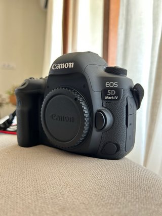 Canon 5D Mark IV