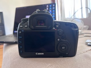 Canon 5D Mark IV