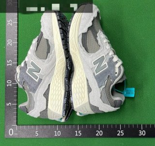 New Balance 2002R Gris/Blanco