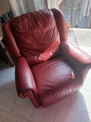 Coppia Poltrone in Pelle Rossa