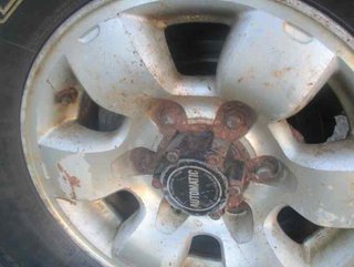 338888 4030037g00 llanta nissan pickup (d22)