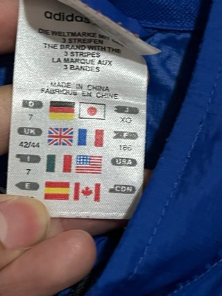 Chaqueta Adidas Azul y Negra