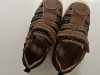 Sandalias de piel para chico