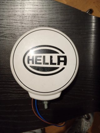 Faro largo alcance Hella